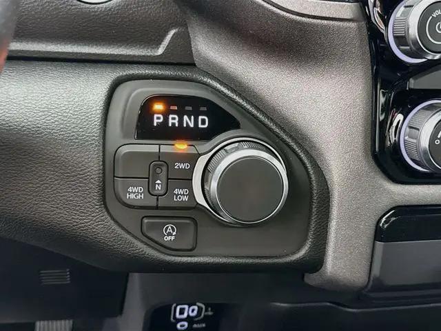 2026 Ram 1500 Express Crew Cab 4x4 57 Box