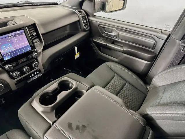 2026 Ram 1500 Express Crew Cab 4x4 57 Box