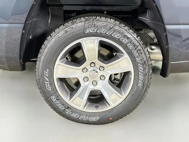 2026 Ram 1500 Express Crew Cab 4x4 57 Box