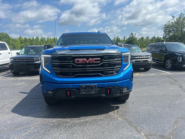 2023 GMC Sierra 1500 4WD Crew Cab Short Box AT4