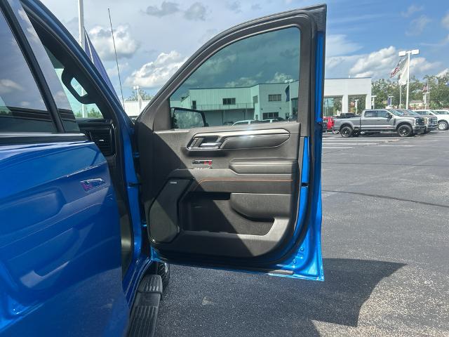 2023 GMC Sierra 1500 4WD Crew Cab Short Box AT4