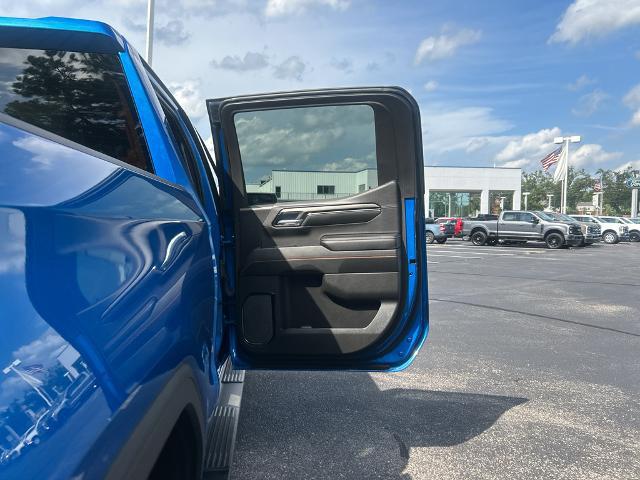 2023 GMC Sierra 1500 4WD Crew Cab Short Box AT4