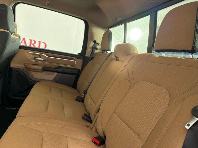 2021 Ram 1500 Big Horn Crew Cab 4x2 5'7" Box