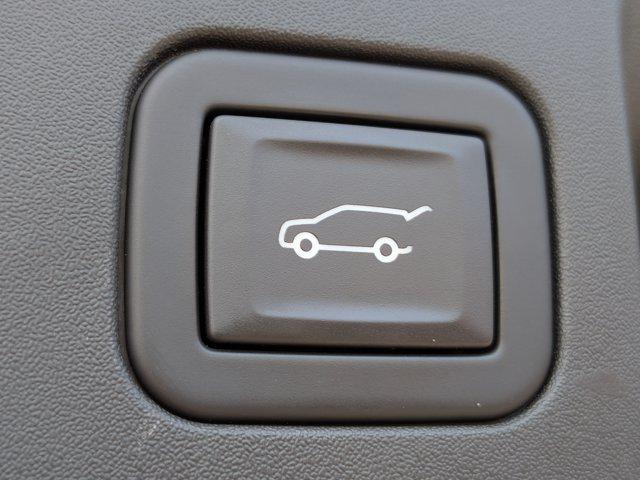 2023 Buick Envision Essence FWD
