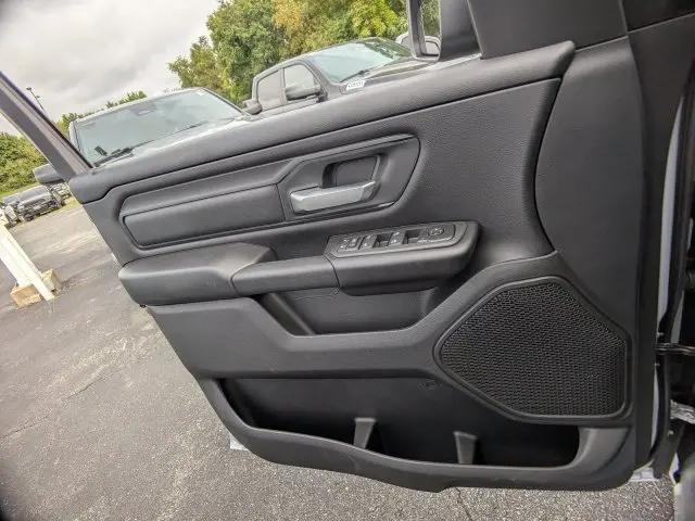 2026 Ram 1500 Express Quad Cab 4x4 64 Box