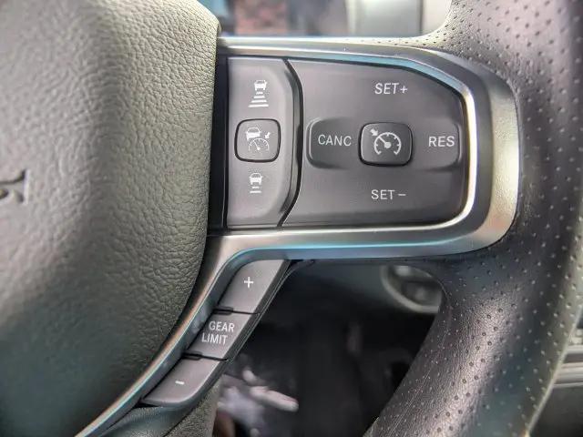 2026 Ram 1500 Express Quad Cab 4x4 64 Box