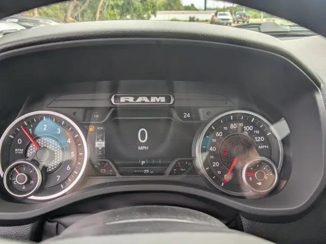 2026 Ram 1500 Express Quad Cab 4x4 64 Box