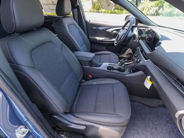2026 Buick NV Preferred FWD