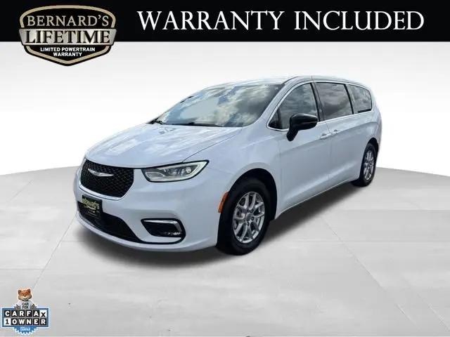 2024 Chrysler Pacifica Touring L for sale in New Richmond, WI