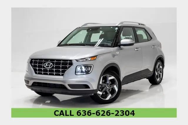 2025 Hyundai Venue SEL for sale in St. Peters, MO