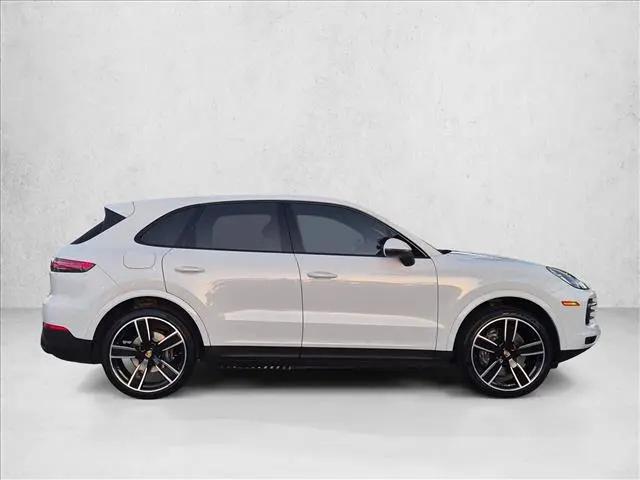 2023 Porsche Cayenne Platinum Edition