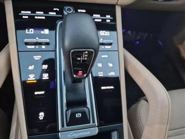 2023 Porsche Cayenne Platinum Edition