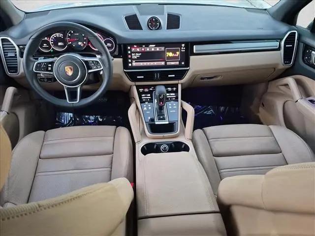 2023 Porsche Cayenne Platinum Edition