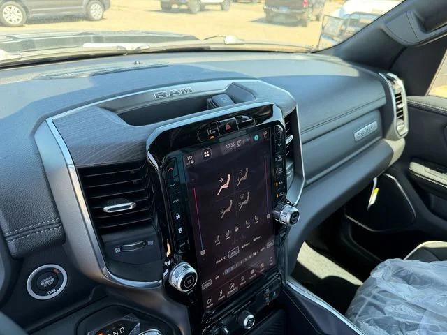 2026 Ram 1500 Laramie Crew Cab 4x4 57 Box