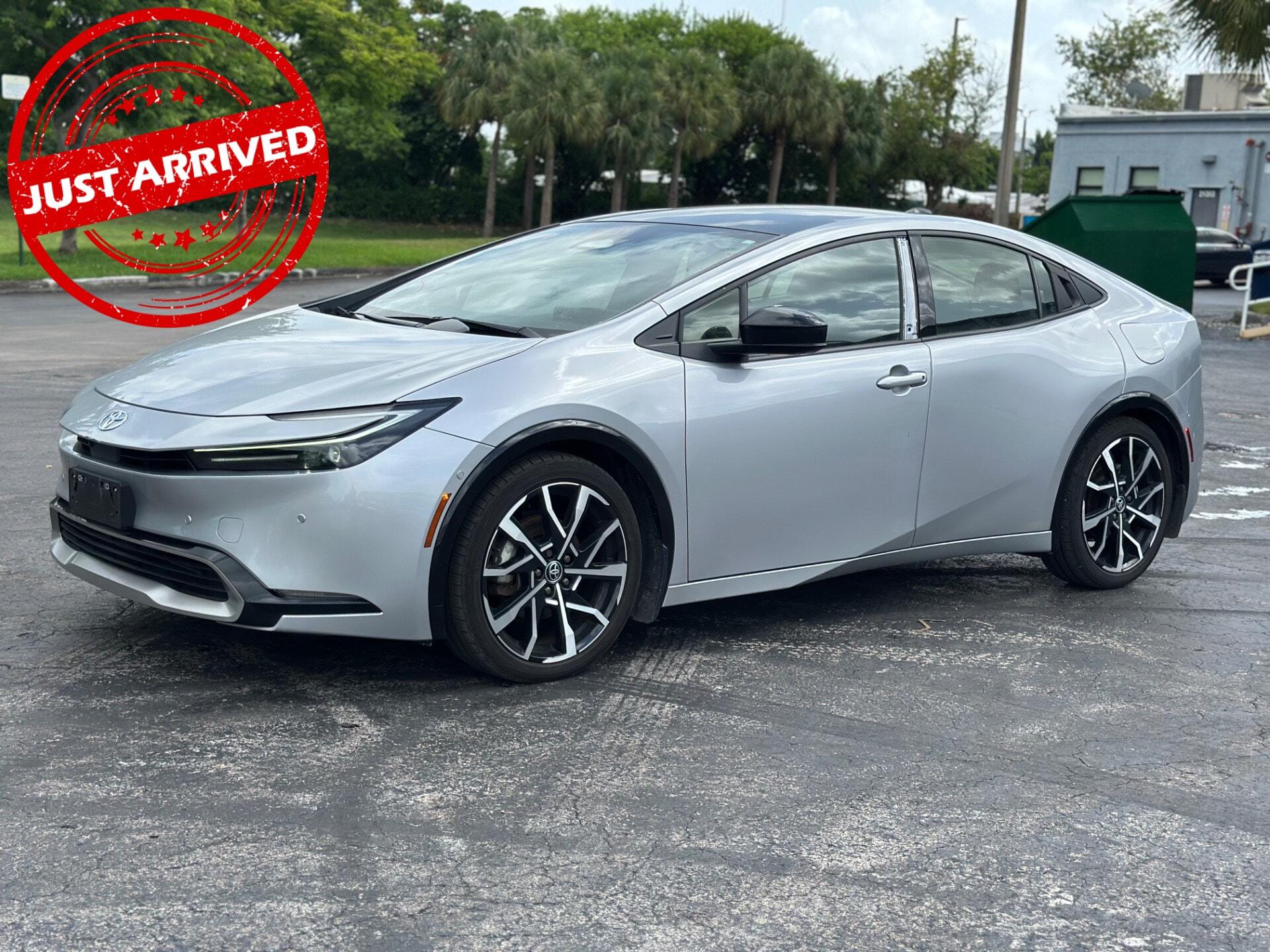 Gray 2024 Toyota Prius Prime Hatchback Front-Wheel Drive Automatic