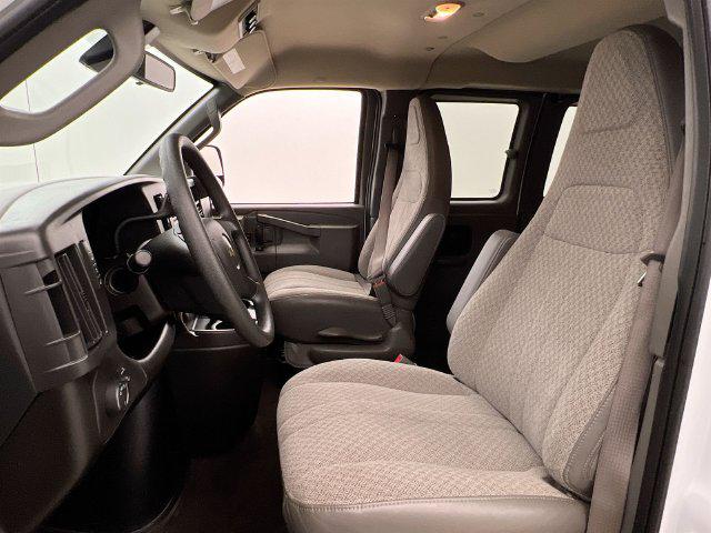 2025 Chevrolet Express Passenger RWD 3500 Extended Wheelbase LT