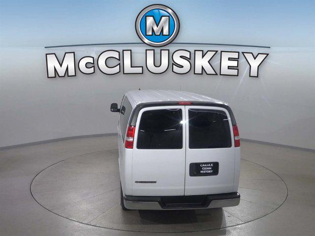 2025 Chevrolet Express Passenger RWD 3500 Extended Wheelbase LT