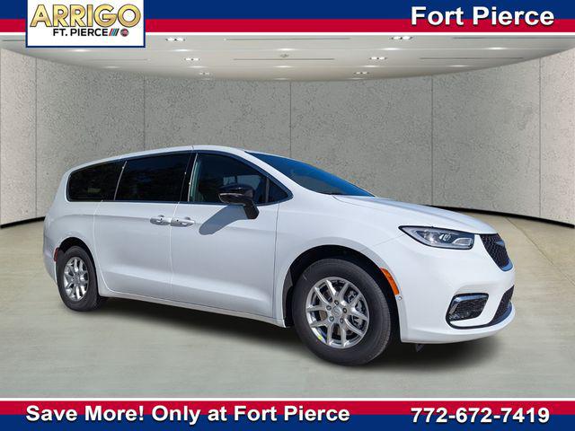 2026 Chrysler Pacifica Select for sale in Orlando, FL