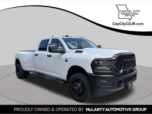 2026 RAM Ram 3500 RAM 3500 TRADESMAN CREW CAB 4X4 8 BOX