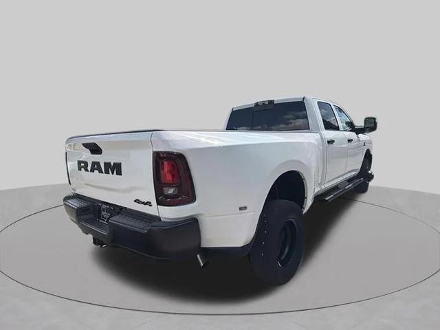 2026 RAM Ram 3500 RAM 3500 TRADESMAN CREW CAB 4X4 8 BOX