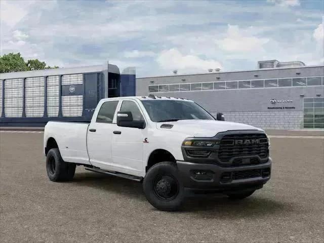 2026 RAM Ram 3500 RAM 3500 TRADESMAN CREW CAB 4X4 8 BOX