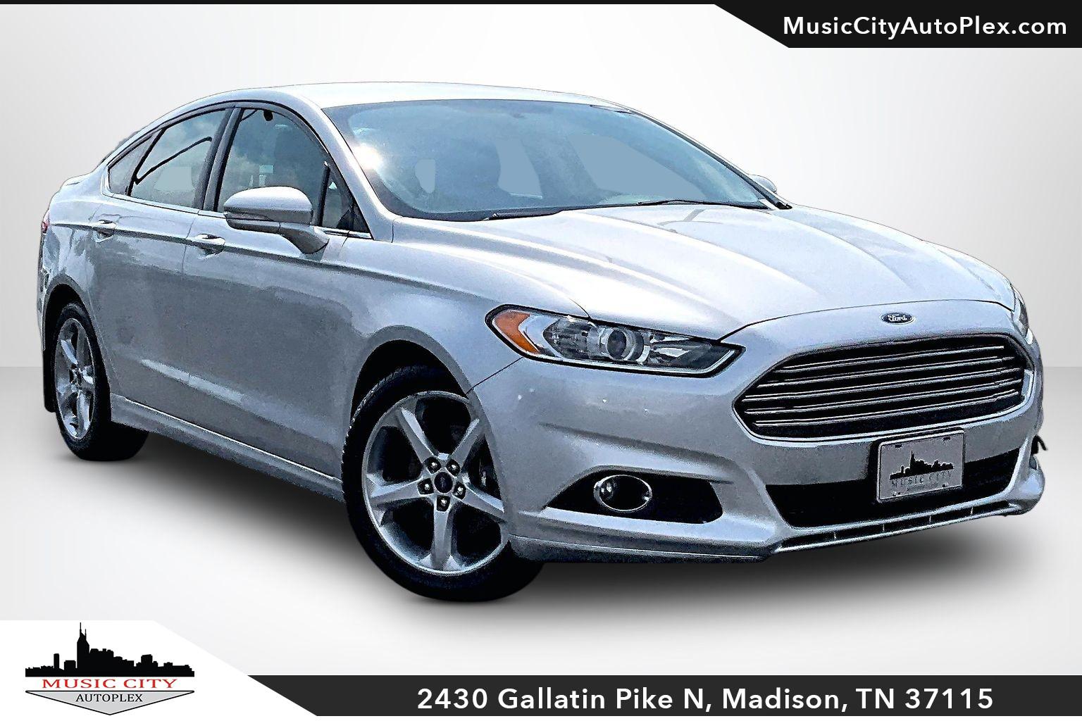 Ingot Silver 2016 Ford Fusion Sedan Front-Wheel Drive Automatic