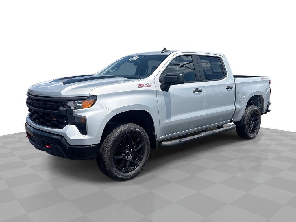 Silver Ice Metallic 2022 Chevrolet Silverado 1500 Pickup Truck Four-Wheel Drive Automatic