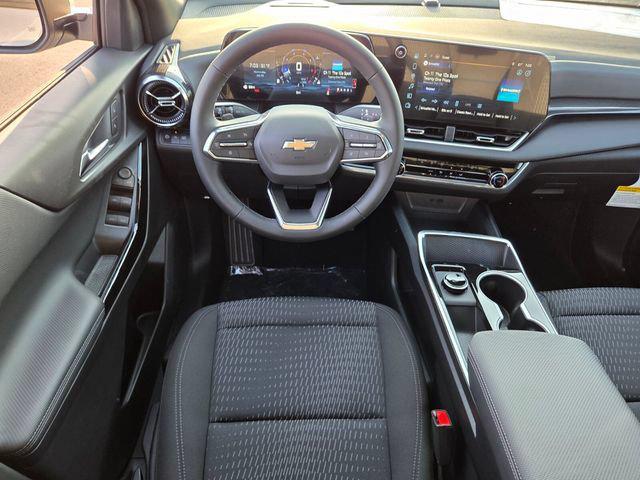2027 Chevrolet Equinox LT - Photo 8