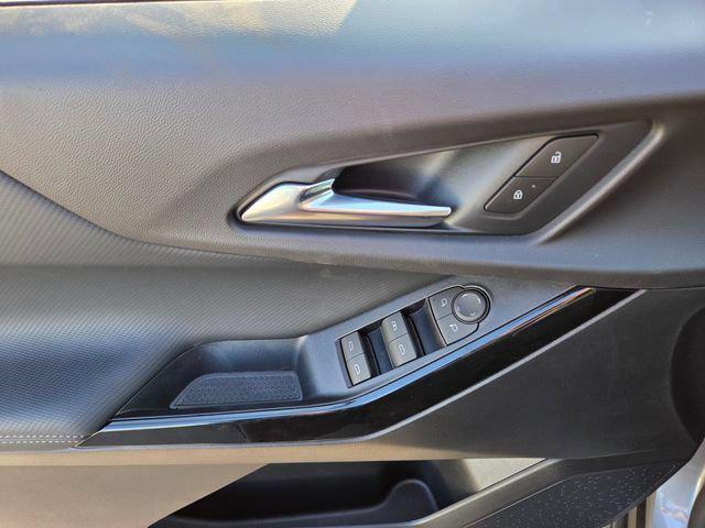 2027 Chevrolet Equinox LT - Photo 9