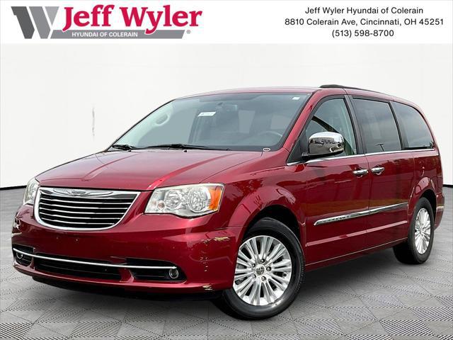 2013 Chrysler Town & Country Touring-L for sale in CINCINNATI, OH