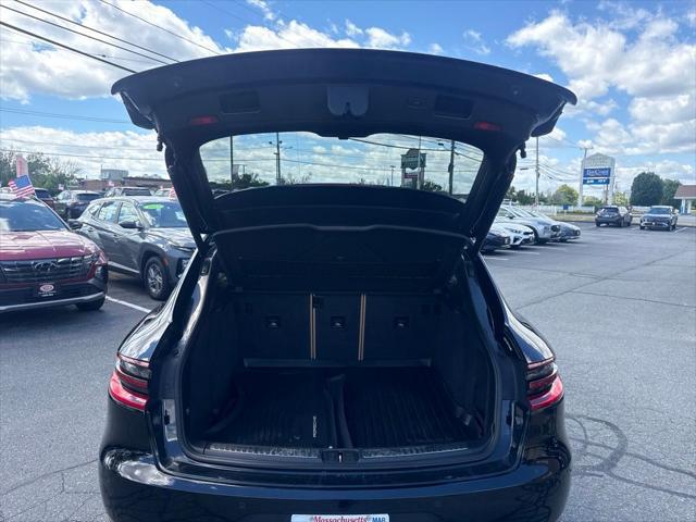2017 Porsche Macan Base