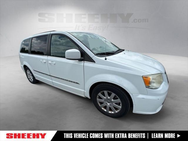 2014 Chrysler Town & Country Touring for sale in CHANTILLY, VA