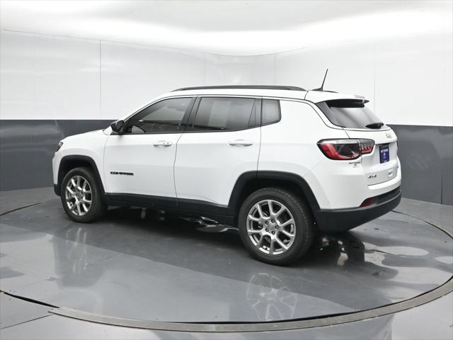 2022 Jeep Compass Latitude Lux 4x4