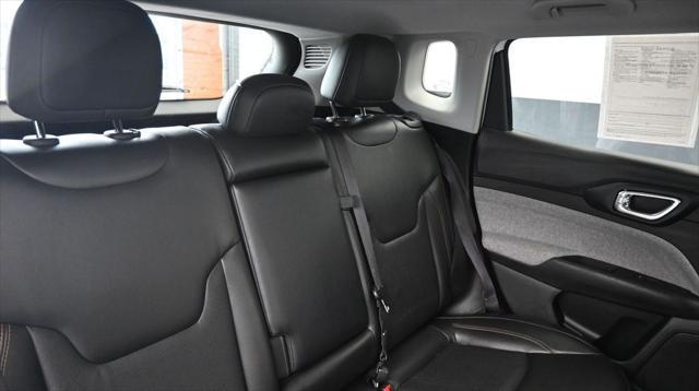 2022 Jeep Compass Latitude Lux 4x4