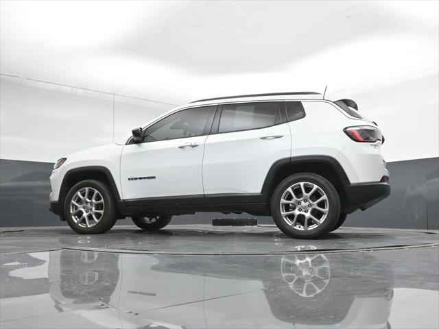 2022 Jeep Compass Latitude Lux 4x4