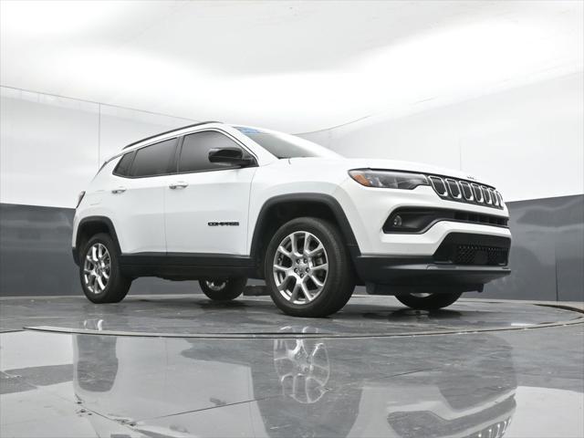 2022 Jeep Compass Latitude Lux 4x4