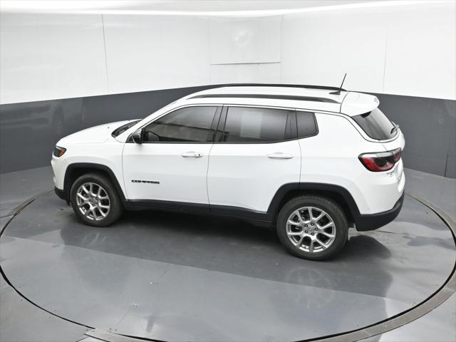 2022 Jeep Compass Latitude Lux 4x4