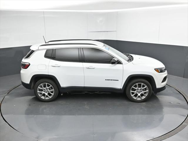 2022 Jeep Compass Latitude Lux 4x4