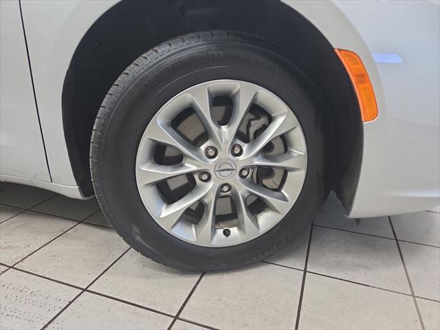 2024 Chrysler Pacifica Touring L AWD