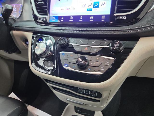 2024 Chrysler Pacifica Touring L AWD