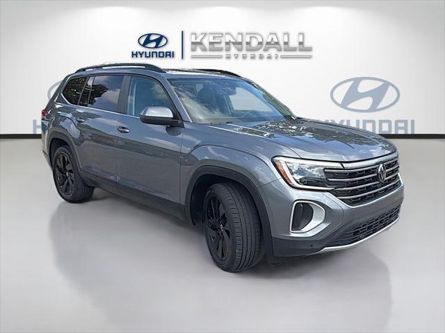 2024 Volkswagen Atlas 2.0T SE w/Technology for sale in MIAMI, FL