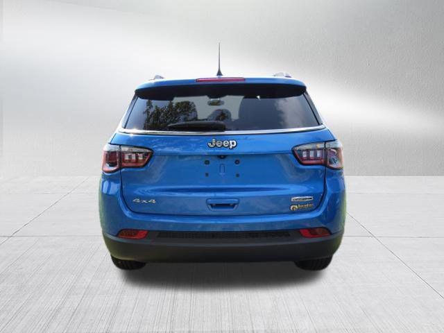 2024 Jeep Compass Latitude Lux FWD