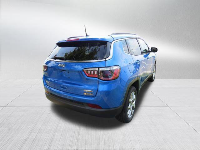 2024 Jeep Compass Latitude Lux FWD