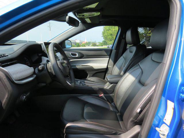 2024 Jeep Compass Latitude Lux FWD