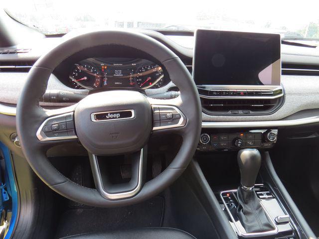 2024 Jeep Compass Latitude Lux FWD