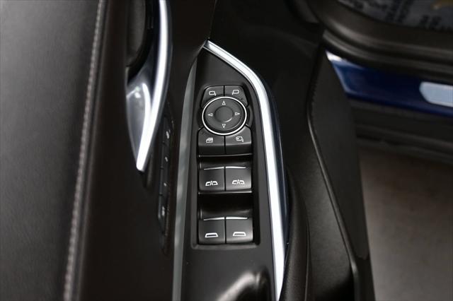 2021 Cadillac XT4 AWD Premium Luxury