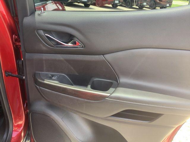 2023 GMC Acadia AWD SLT