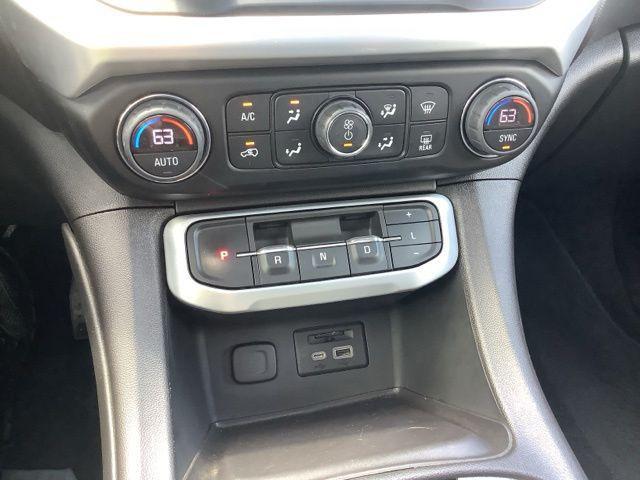 2023 GMC Acadia AWD SLT