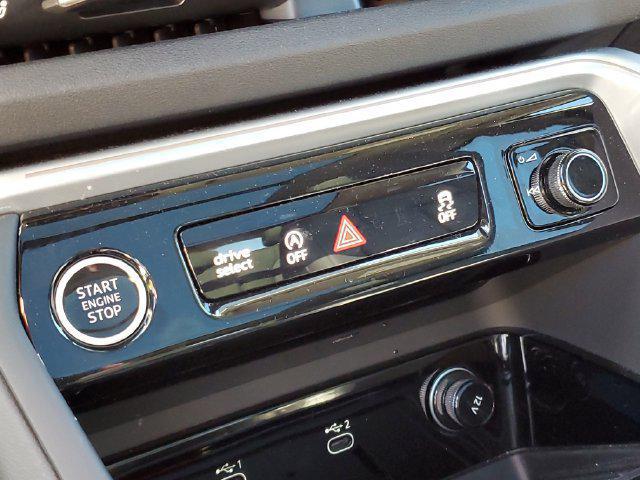 2025 Audi Q5 Premium TFSI quattro S tronic
