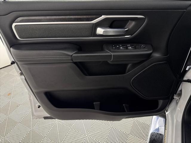 2022 Ram 1500 Big Horn Crew Cab 4x4 5'7" Box